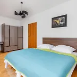 Apartment Aquamarina Marina Invest *