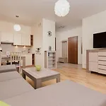Aquamarina Marina Invest Apartment