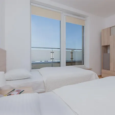 Apartamento Aquamarina Marina Invest
