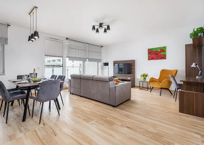 Aquamarina Marina Invest