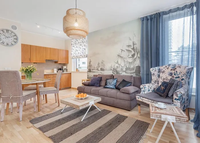 Aquamarina Marina Invest